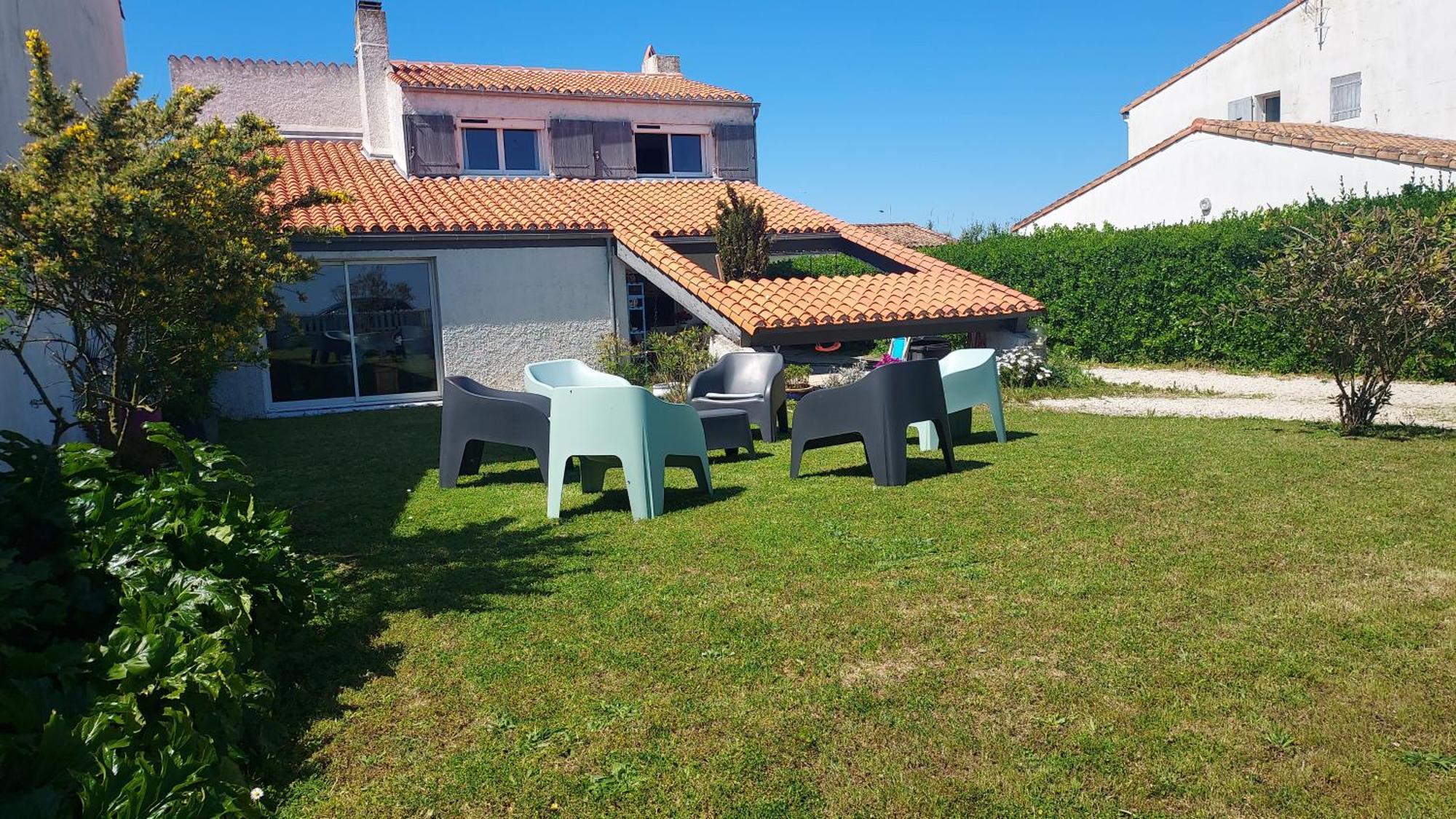 Maison Face A La Mer Rivedoux-Plage Exterior photo